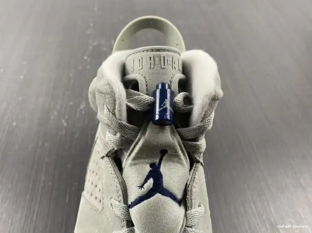 CT8529-012 6 Jordan Georgetown Air 0510